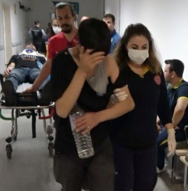 Aksaray’da taşlı sopalı kavga: Evine sevgilisiyle giden koca hastanelik oldu