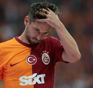 Galatasaray Teknik direktörü Okan Buruk 10 kişilik Fenerbahçe