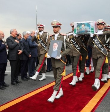 İranlılar Reisi’yi anıyor: Tebriz, Tahran ve Kum’da yas