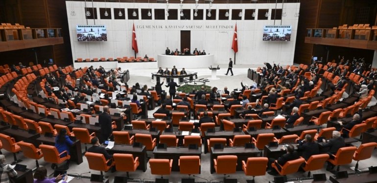Meclis’te yeni tasarruf tedbirleri devrede