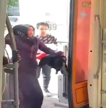 Tramvayı birbirine katan kadın gözaltına alındı