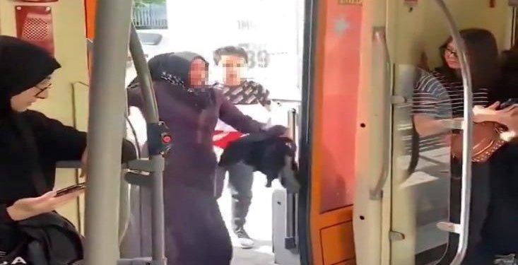 Tramvayı birbirine katan kadın gözaltına alındı